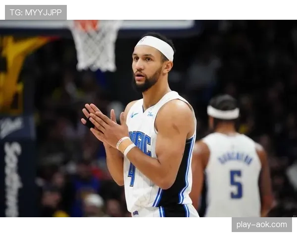 萨格斯小概率出战魔术外线防守告急，黄蜂锋线受益