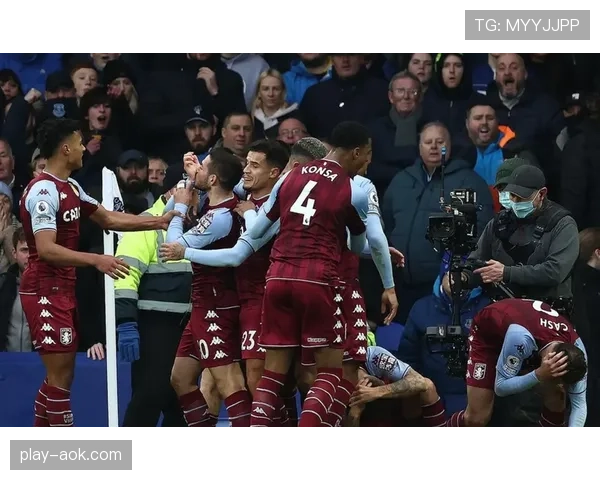 埃弗顿客场爆冷胜维拉，巴里制胜球改写比赛走势