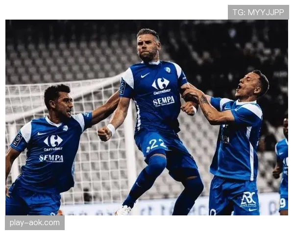 保级六分战前瞻:昂热主场迎战特鲁瓦,输球一方将深陷降级区 保级六分战前瞻:昂热主场迎战特鲁瓦,输球一方将深陷降级区